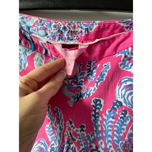 Lilly Pulitzer Coral Pink and Blue Adie Samba Print Summer Casual Shorts - Picture 4 of 6